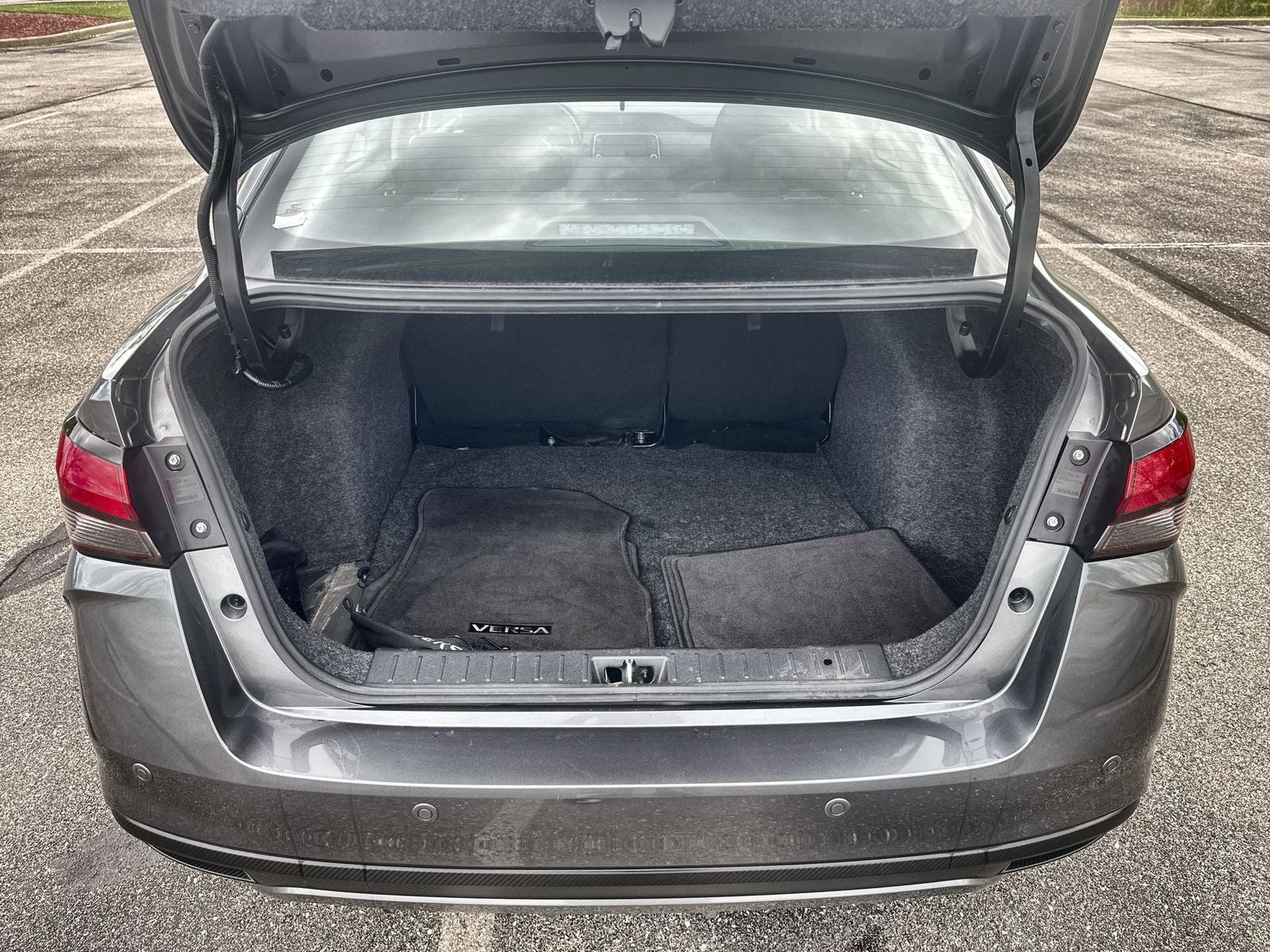 2024 Nissan Versa 1.6 S