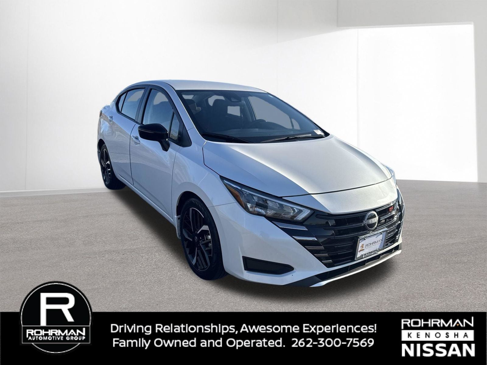 2025 Nissan Versa 1.6 SR