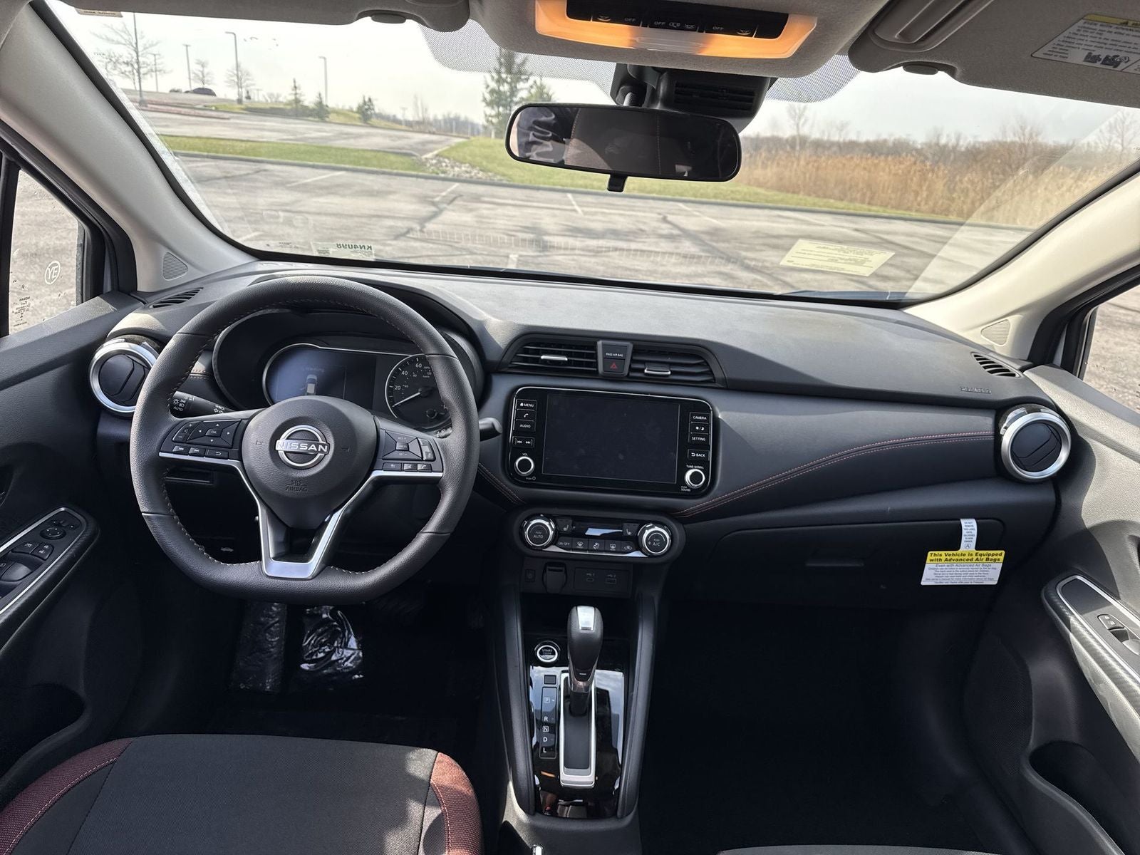 2025 Nissan Versa 1.6 SR