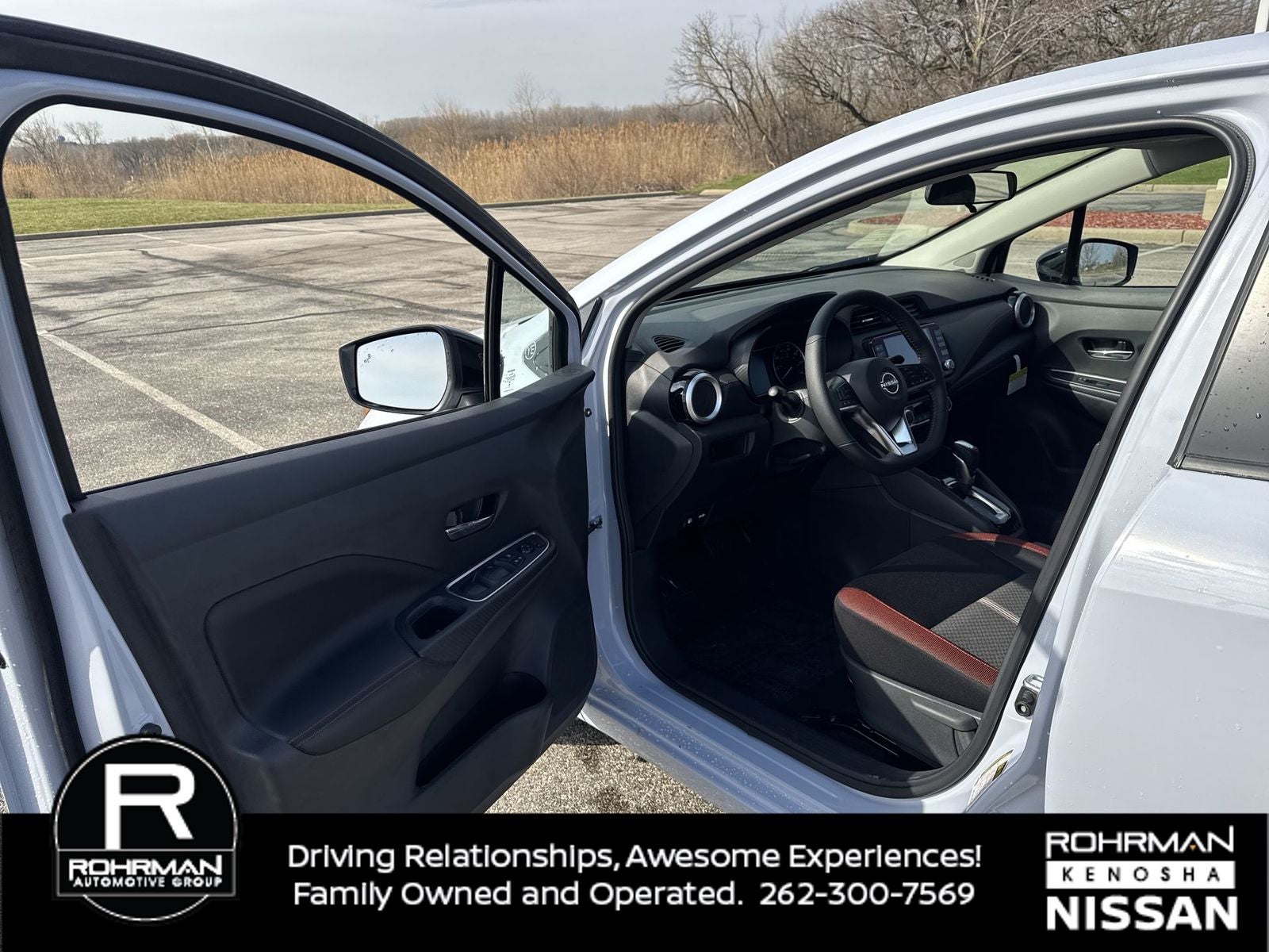 2025 Nissan Versa 1.6 SR