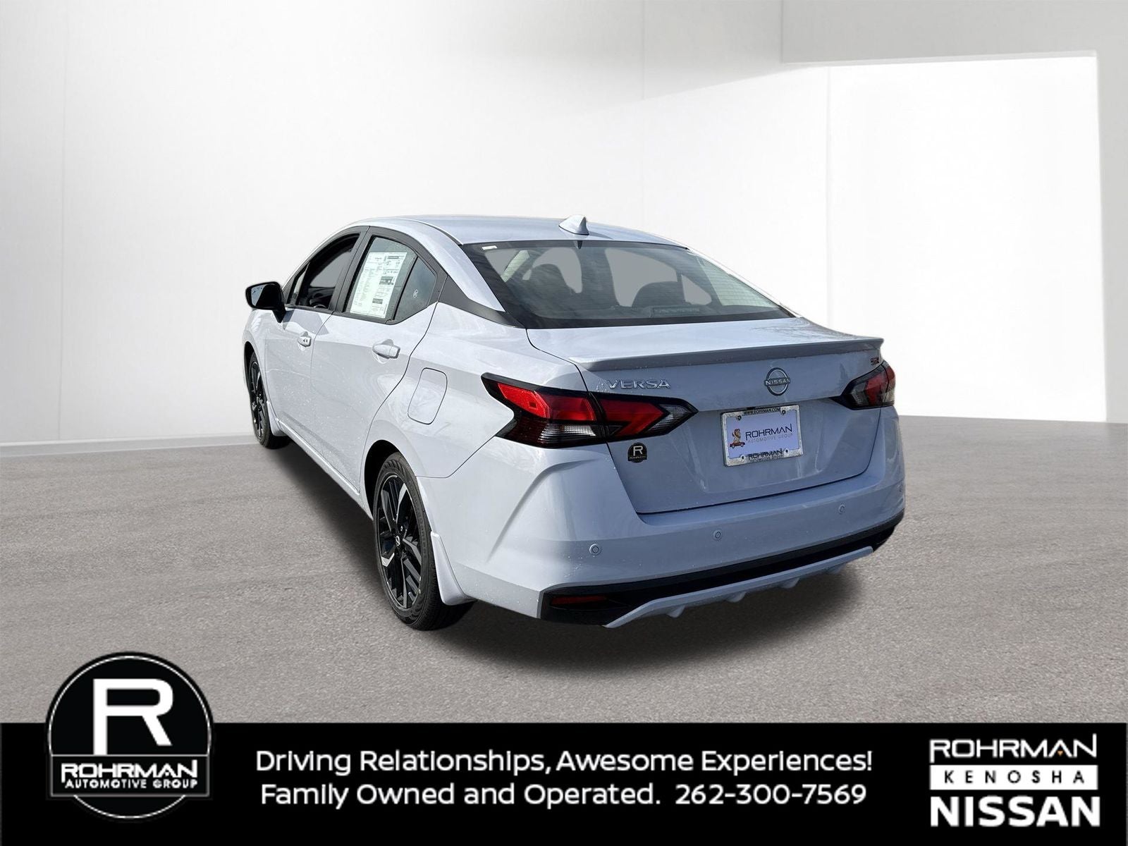 2025 Nissan Versa 1.6 SR