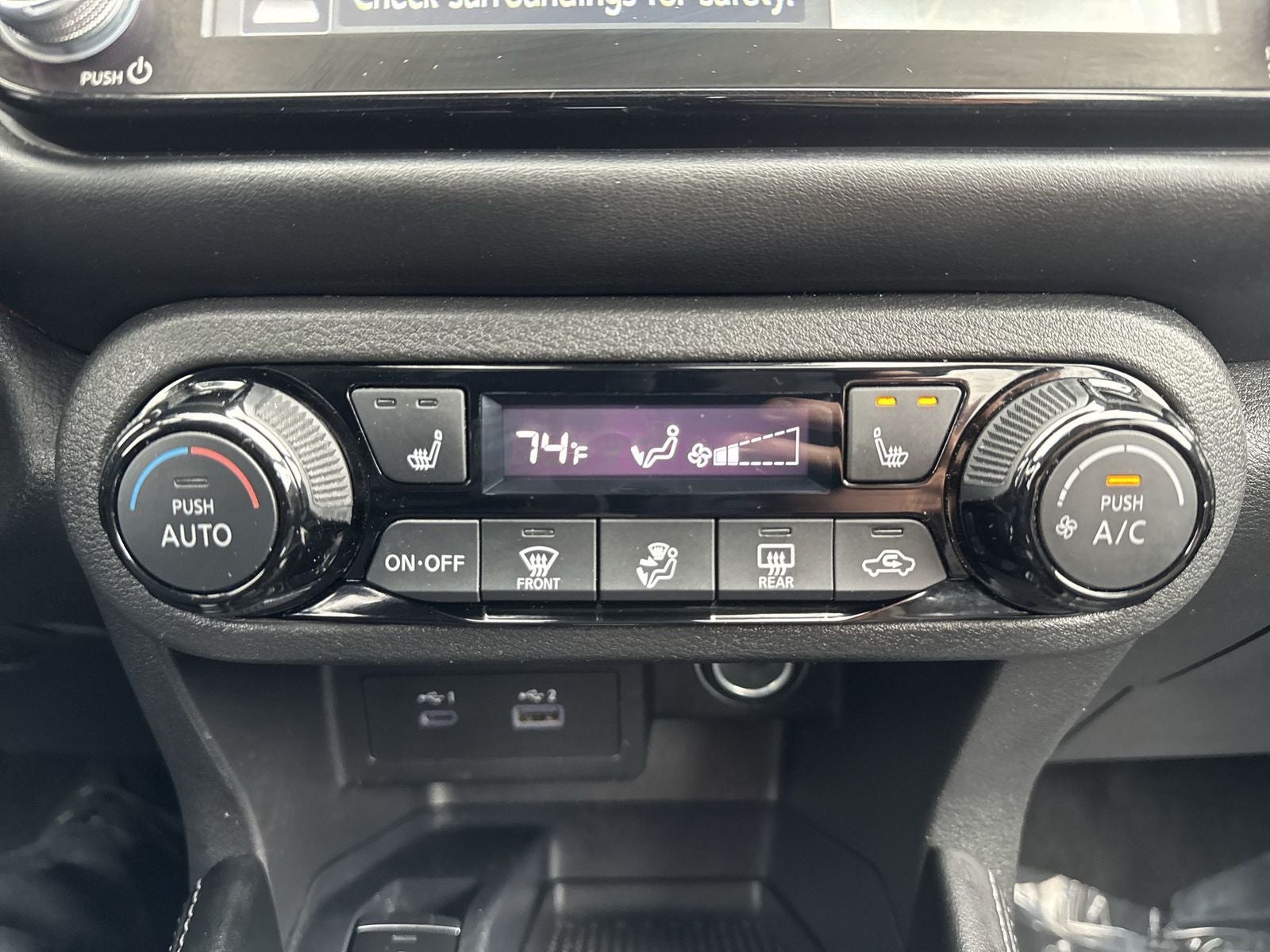 2023 Nissan Kicks SR Premium Package