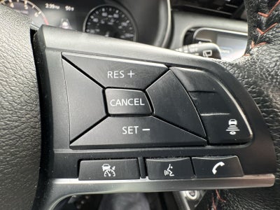 2023 Nissan Kicks SR Premium Package