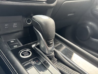 2023 Nissan Kicks SR Premium Package