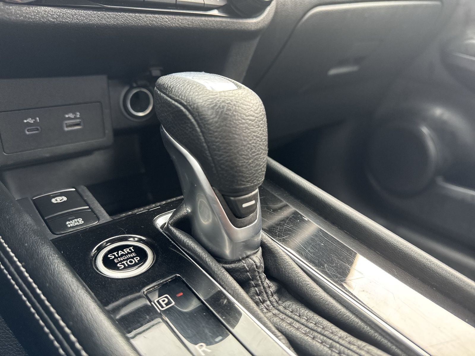 2023 Nissan Kicks SR Premium Package