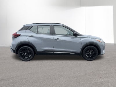 2023 Nissan Kicks SR Premium Package