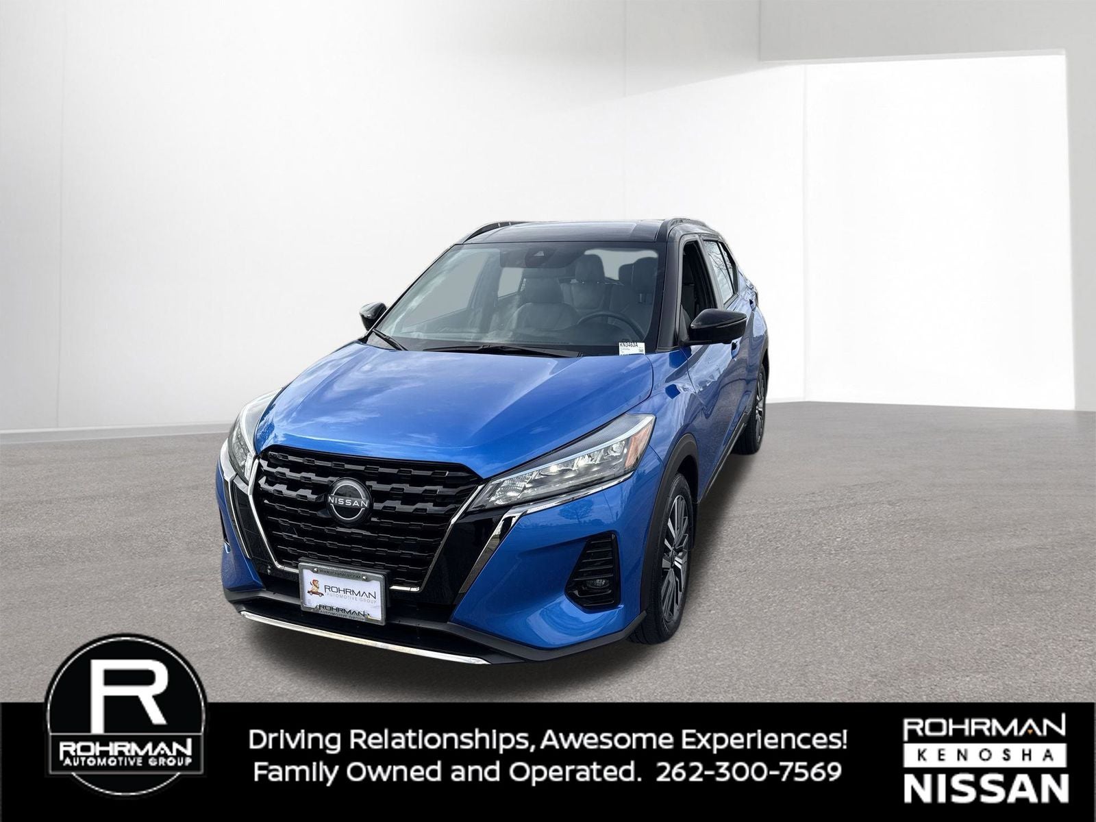 2023 Nissan Kicks SR