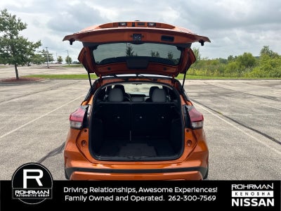 2022 Nissan Kicks SR