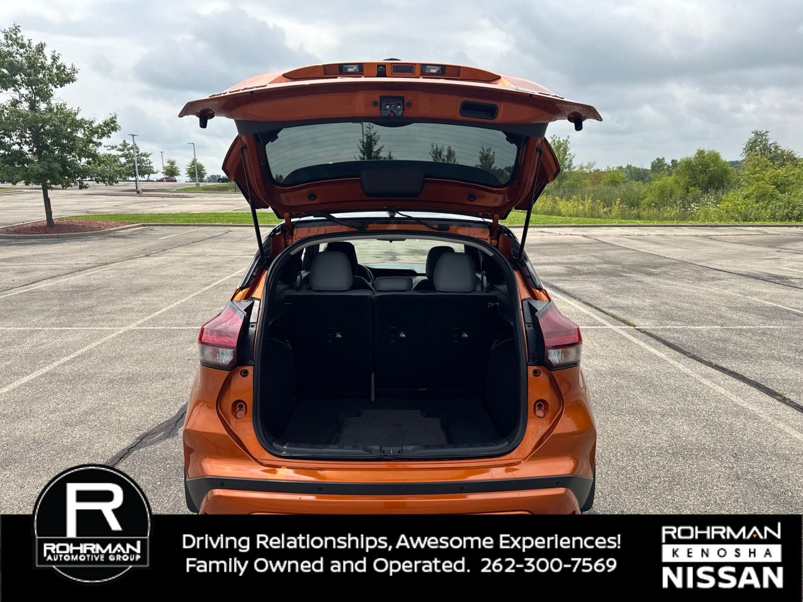 2022 Nissan Kicks SR