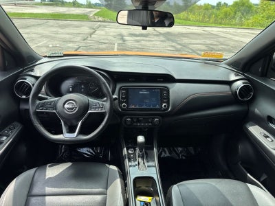 2022 Nissan Kicks SR