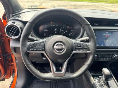 2022 Nissan Kicks SR