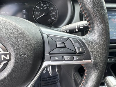 2022 Nissan Kicks SR