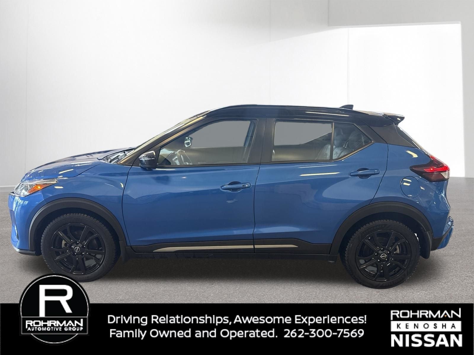 2023 Nissan Kicks SR