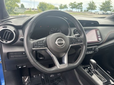 2023 Nissan Kicks SR