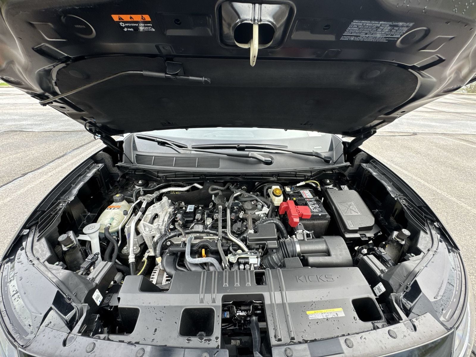 2025 Nissan Kicks SV