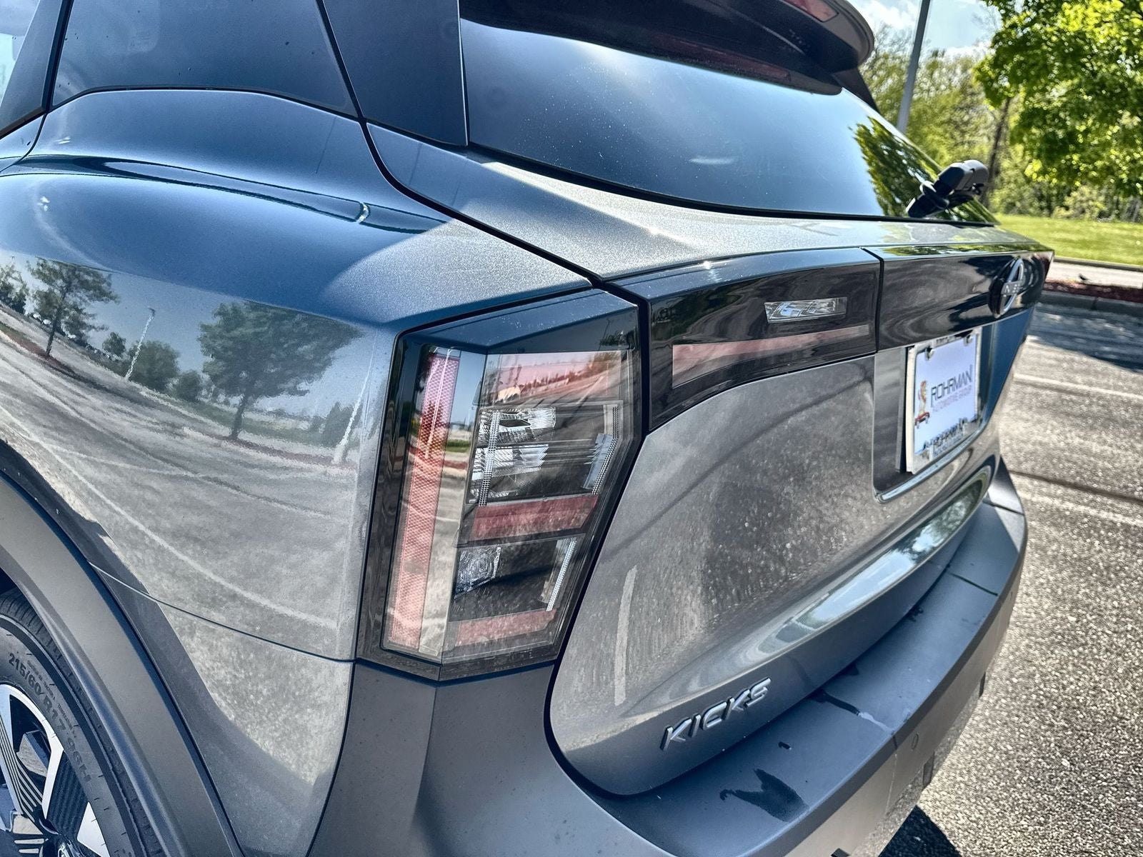 2025 Nissan Kicks SV