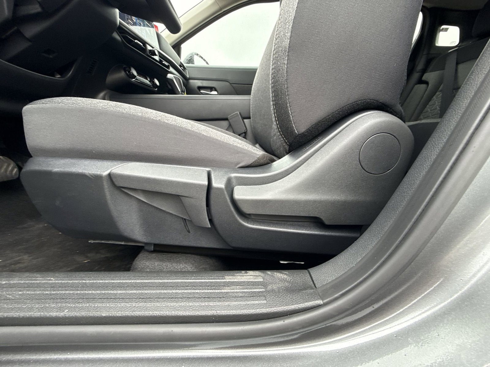 2027 Nissan Kicks SV AWD