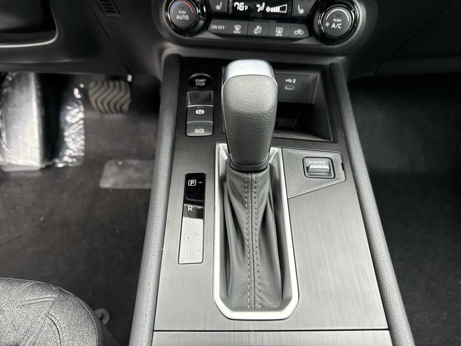 2026 Nissan Kicks SV AWD Premium Package