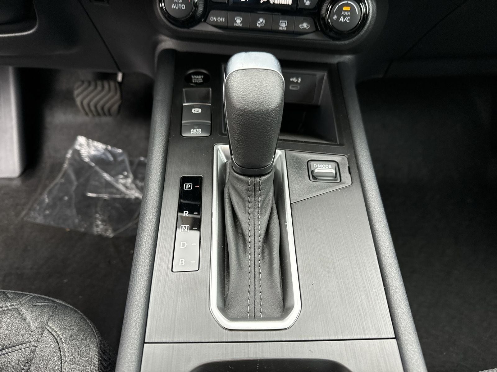 2026 Nissan Kicks SV AWD Premium Package