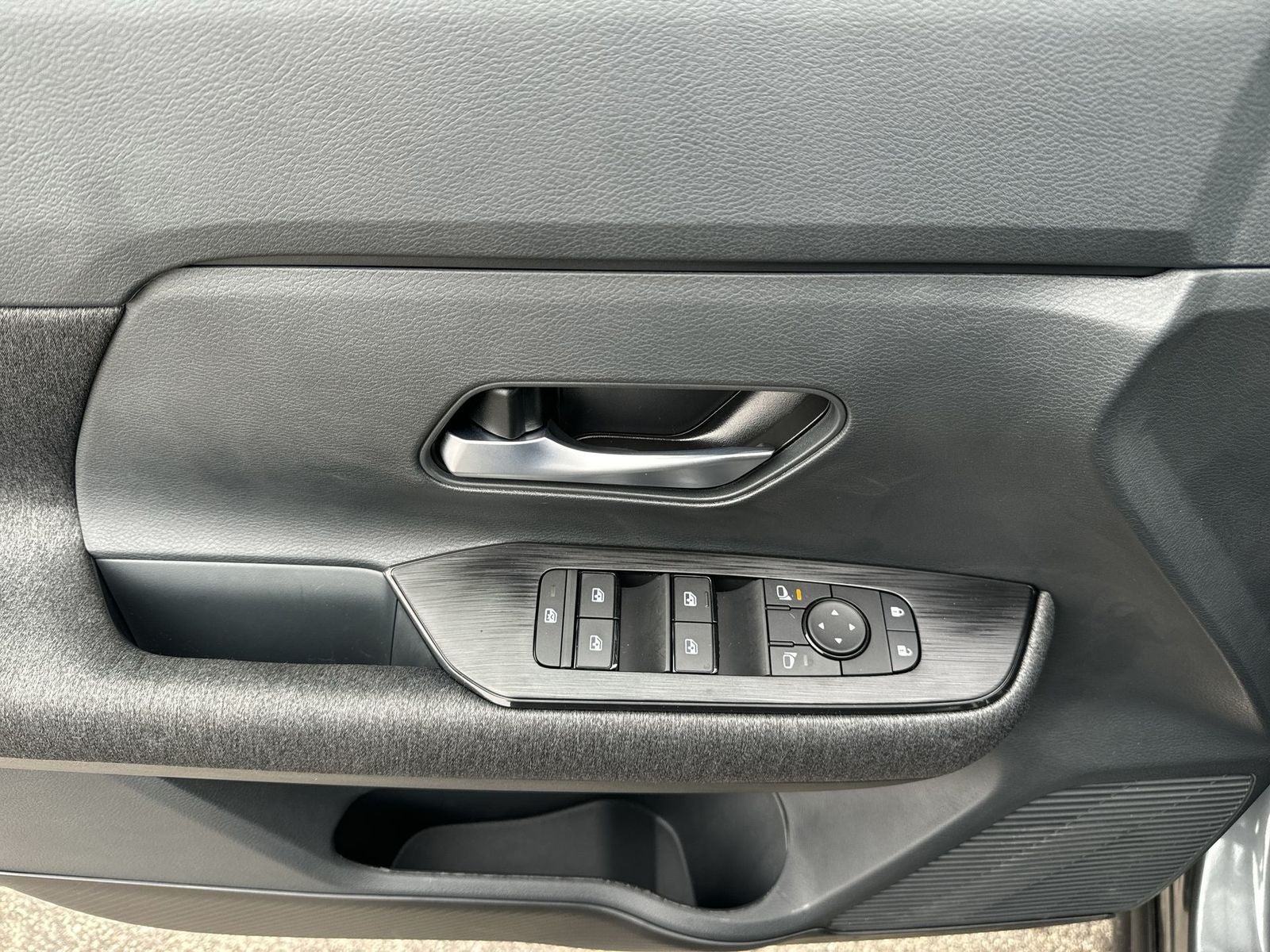 2026 Nissan Kicks SV AWD Premium Package