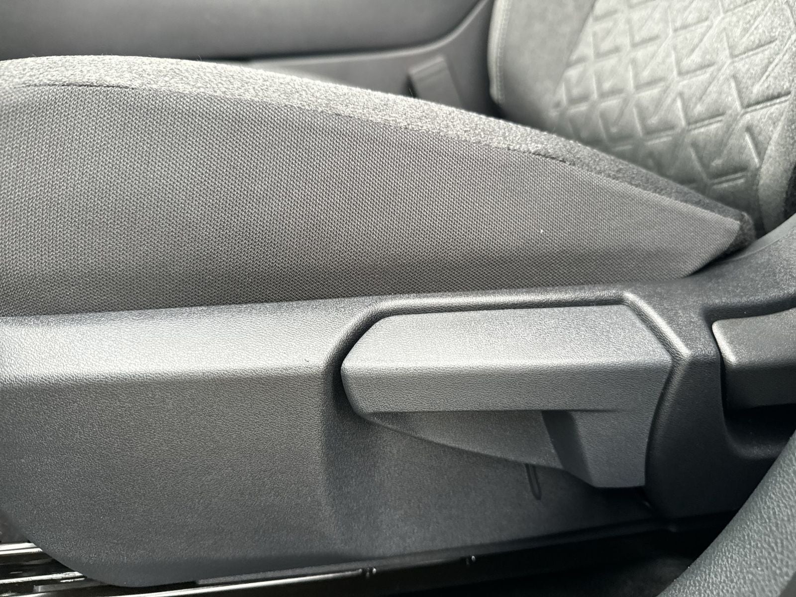 2026 Nissan Kicks SV AWD Premium Package