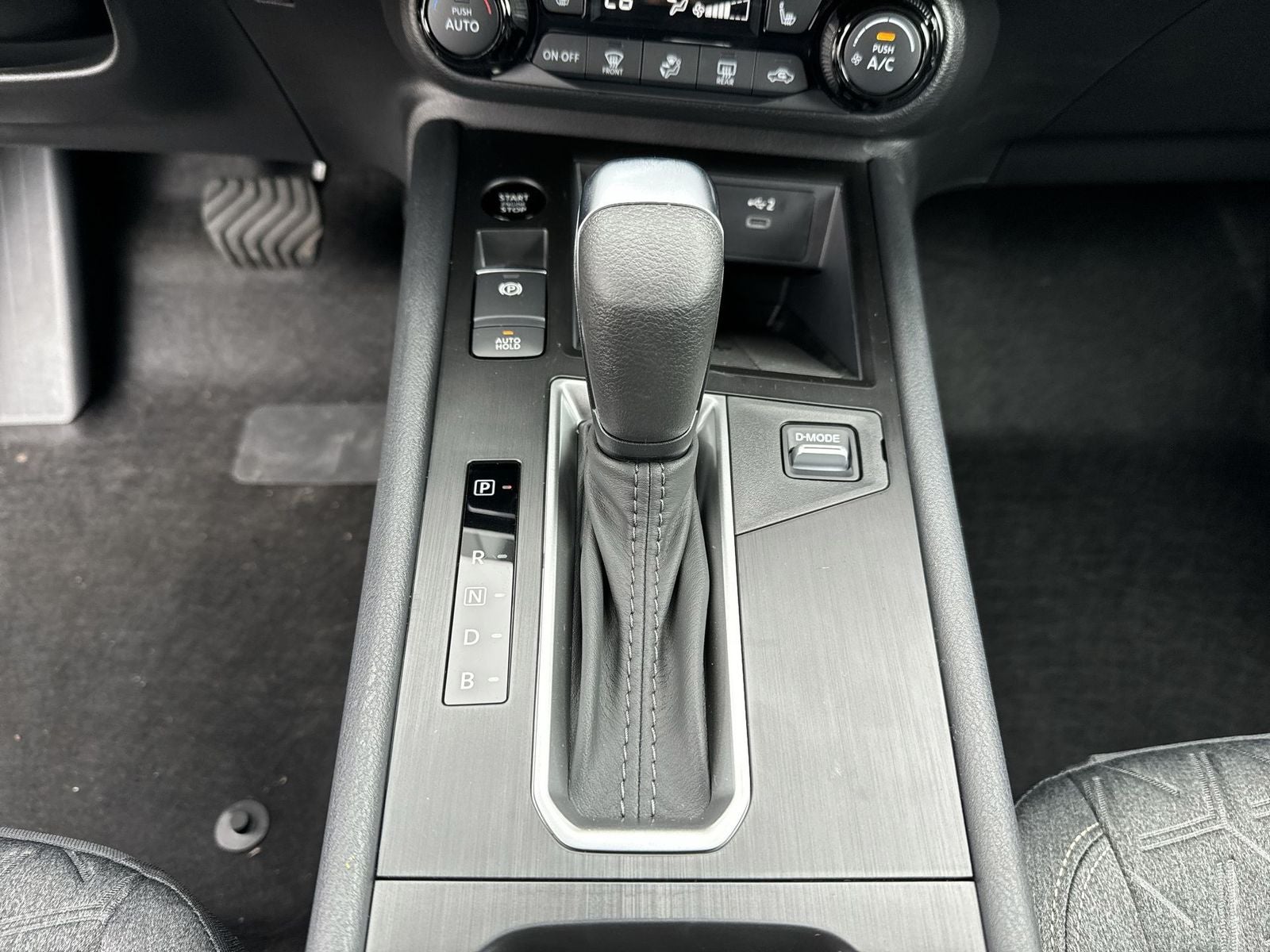 2026 Nissan Kicks SV AWD Premium Package