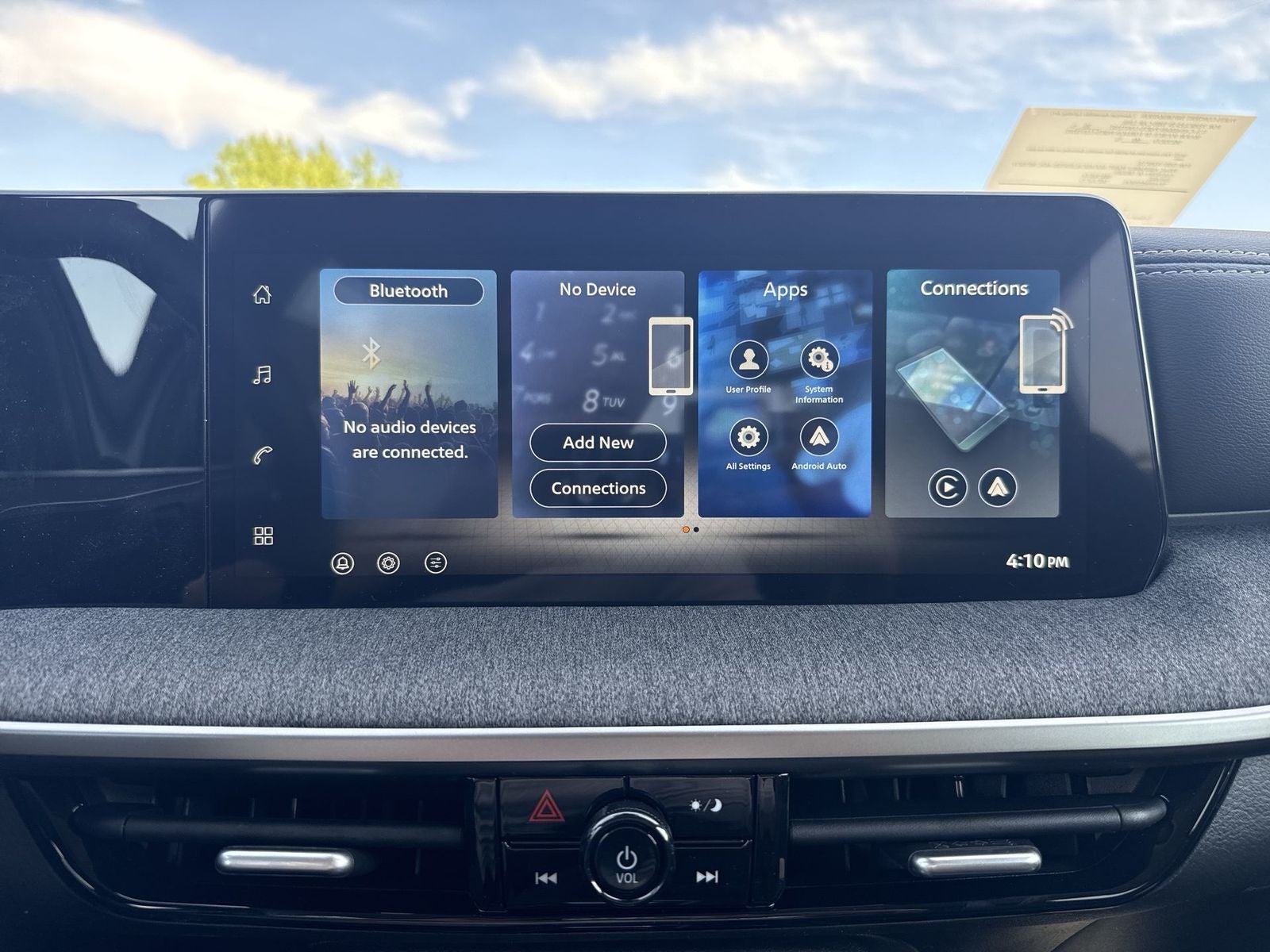 2026 Nissan Kicks SV AWD Cold Weather Package
