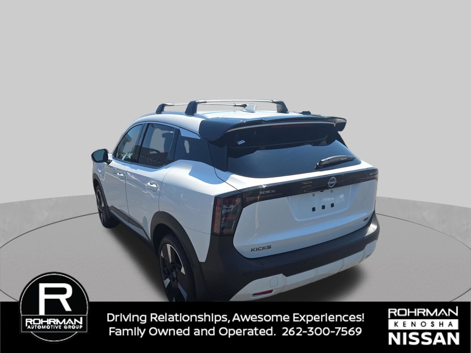 2025 Nissan Kicks SR