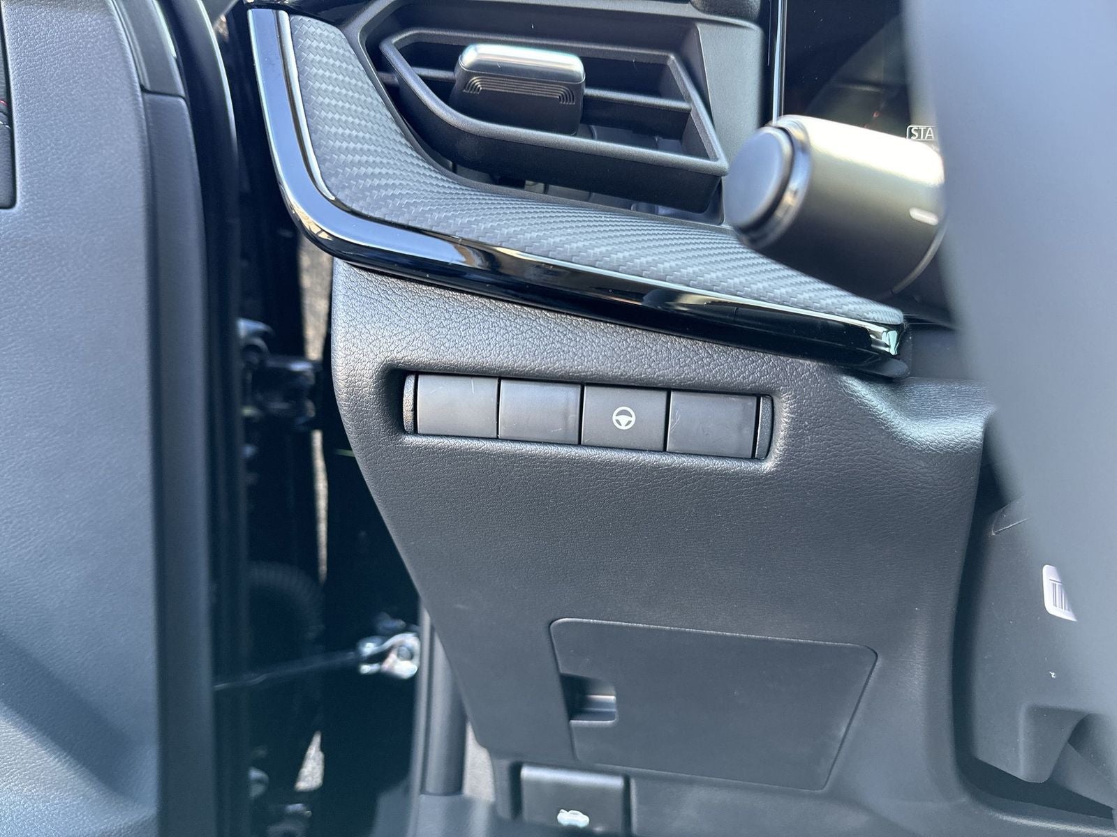 2026 Nissan Kicks SR AWD Cold Weather Package