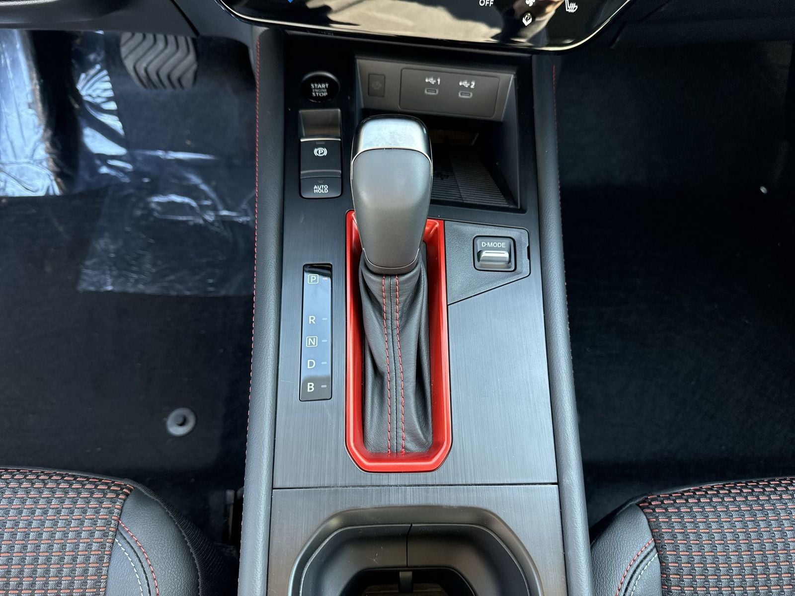 2026 Nissan Kicks SR AWD Cold Weather Package