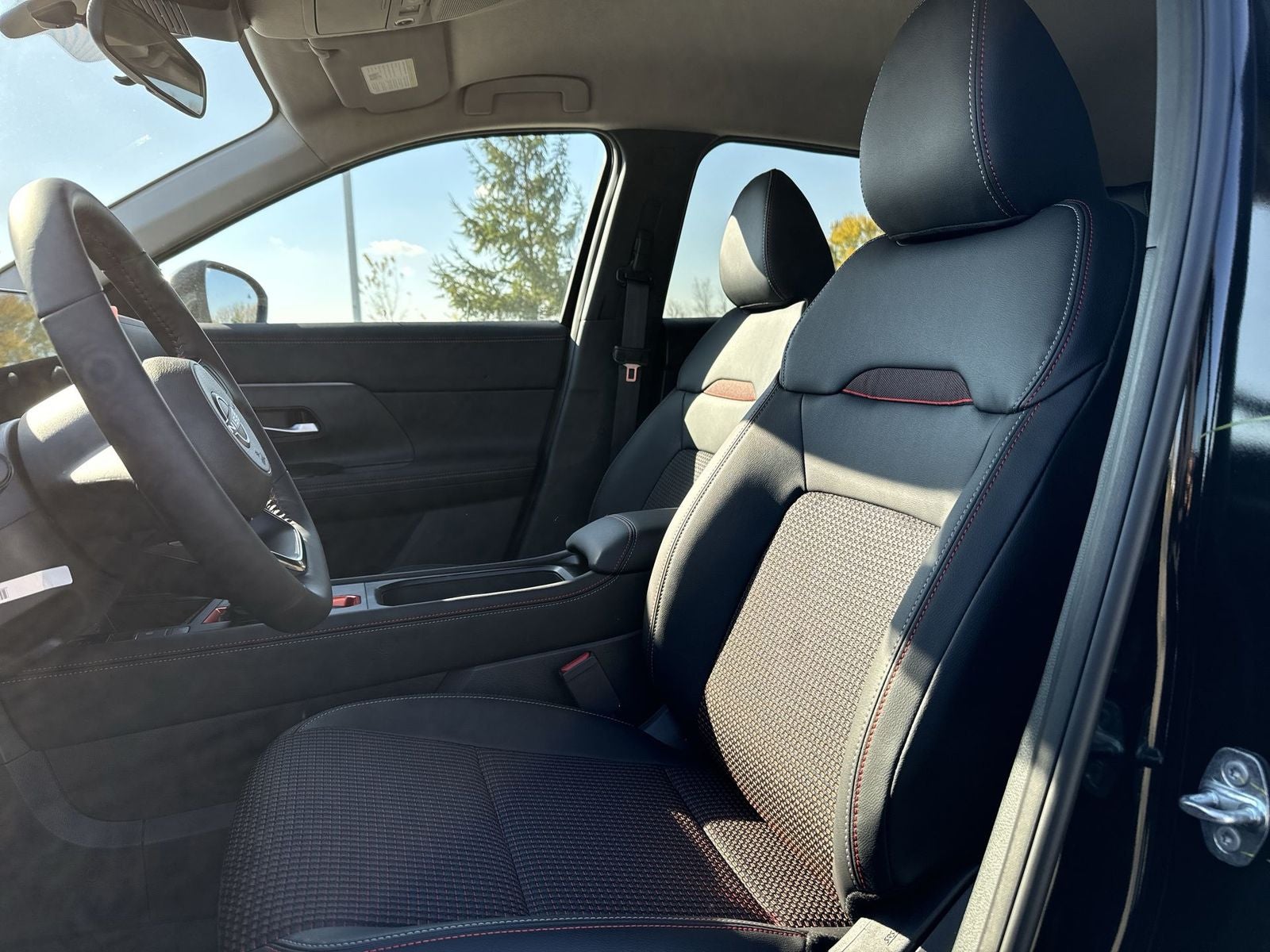 2026 Nissan Kicks SR AWD Cold Weather Package