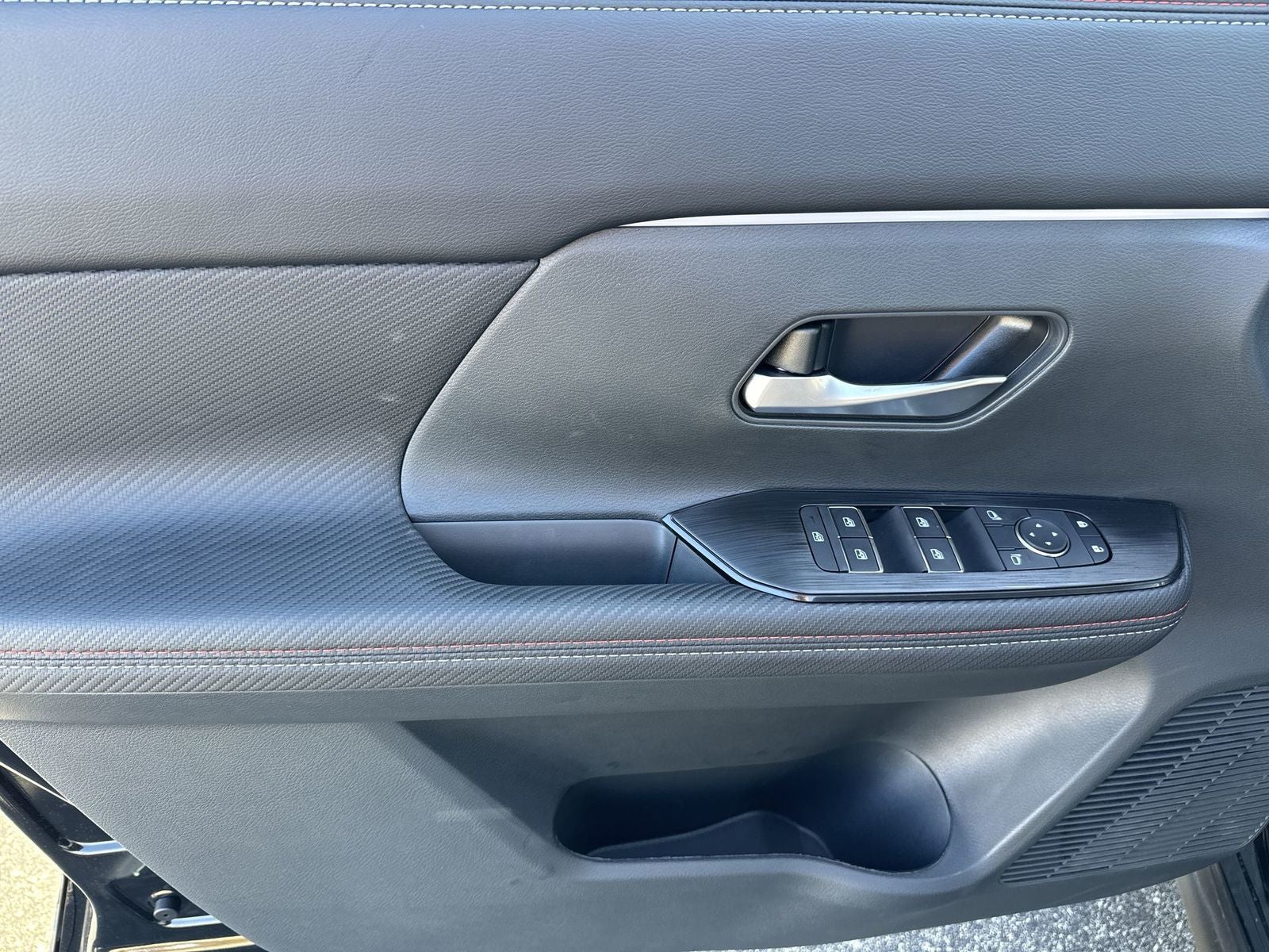 2026 Nissan Kicks SR AWD Cold Weather Package