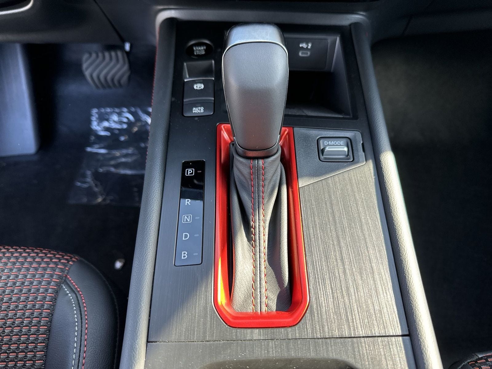 2026 Nissan Kicks SR AWD Cold Weather Package