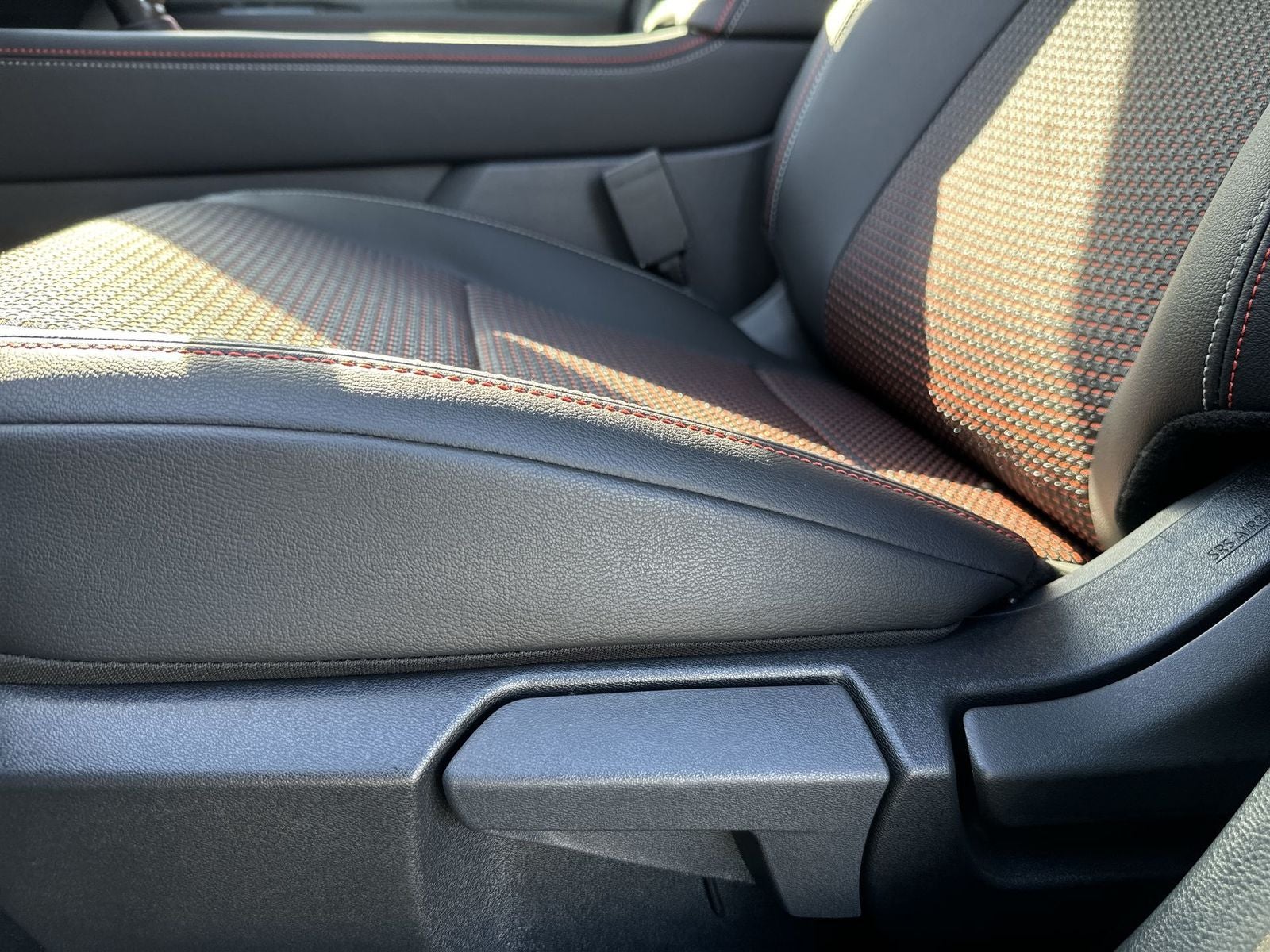 2026 Nissan Kicks SR AWD Cold Weather Package