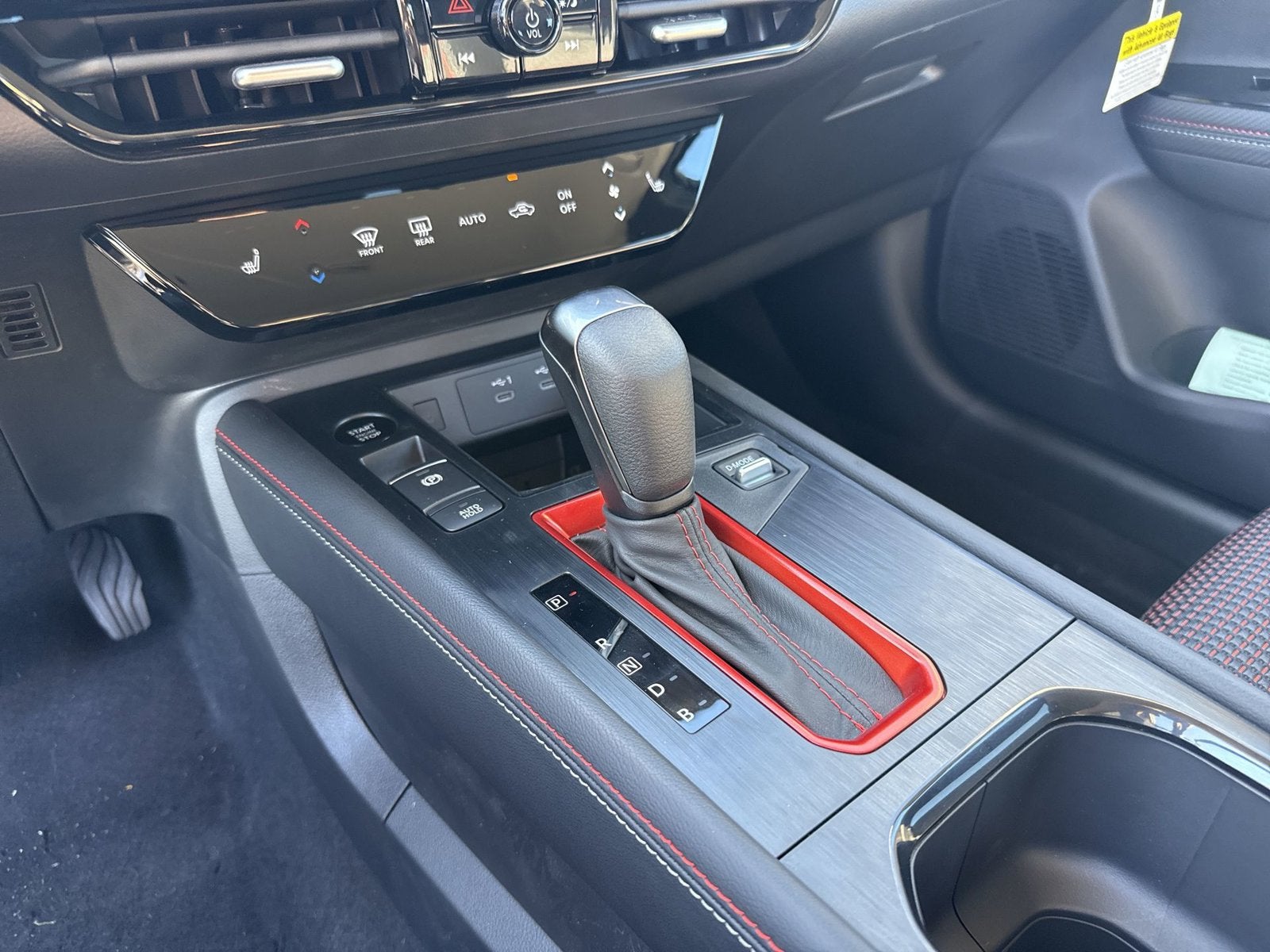 2027 Nissan Kicks SR AWD