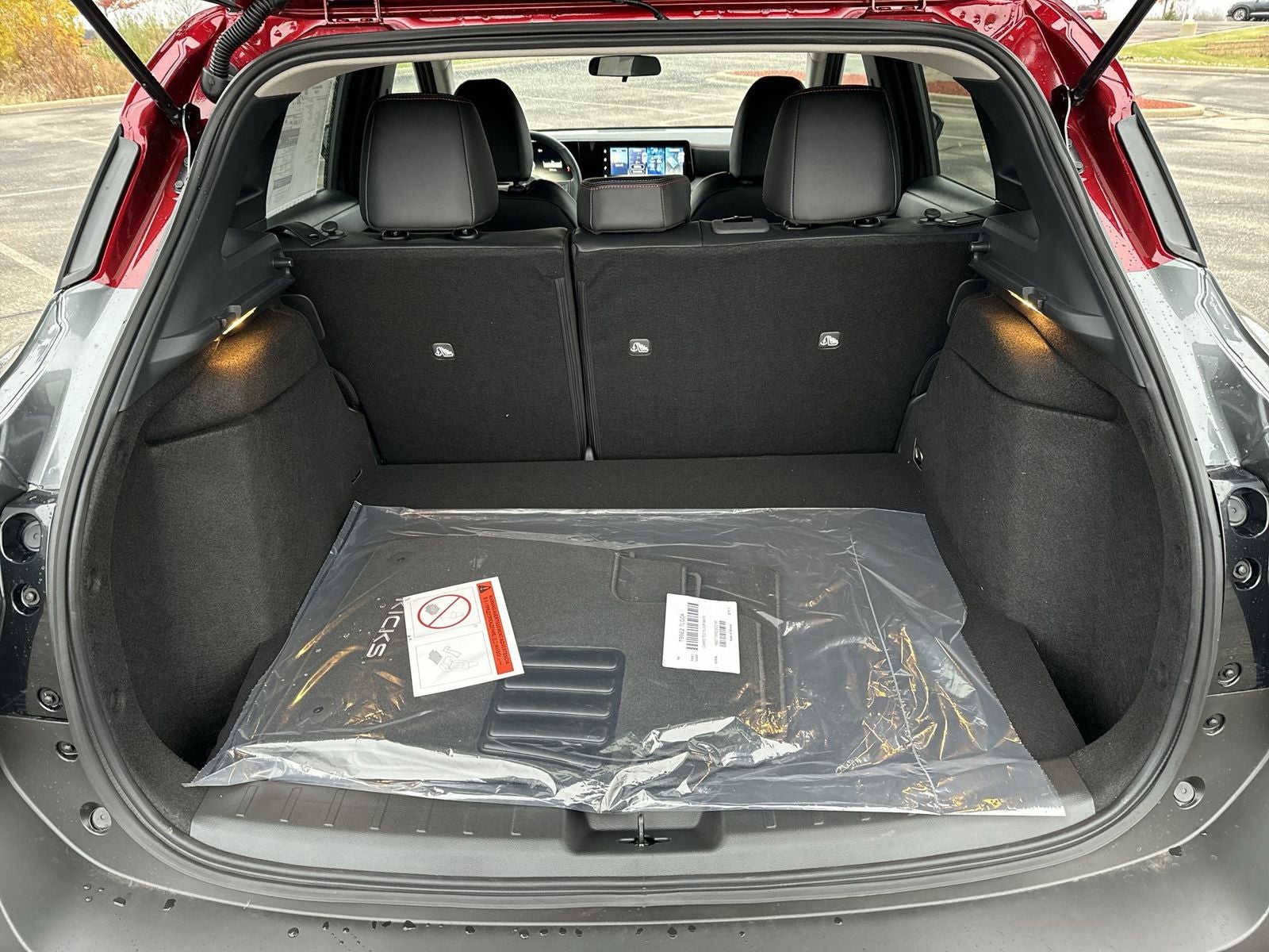 2026 Nissan Kicks SR AWD Cold Weather Package