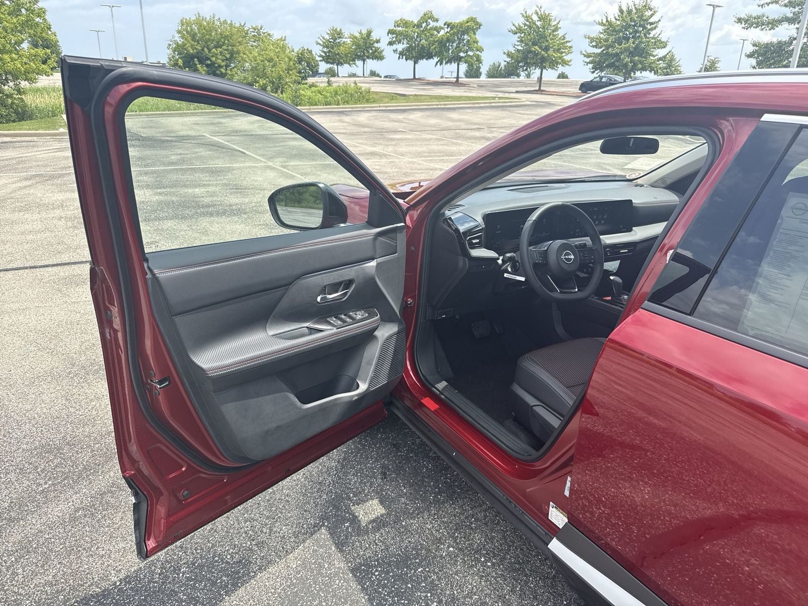 2026 Nissan Kicks SR AWD Cold Weather Package