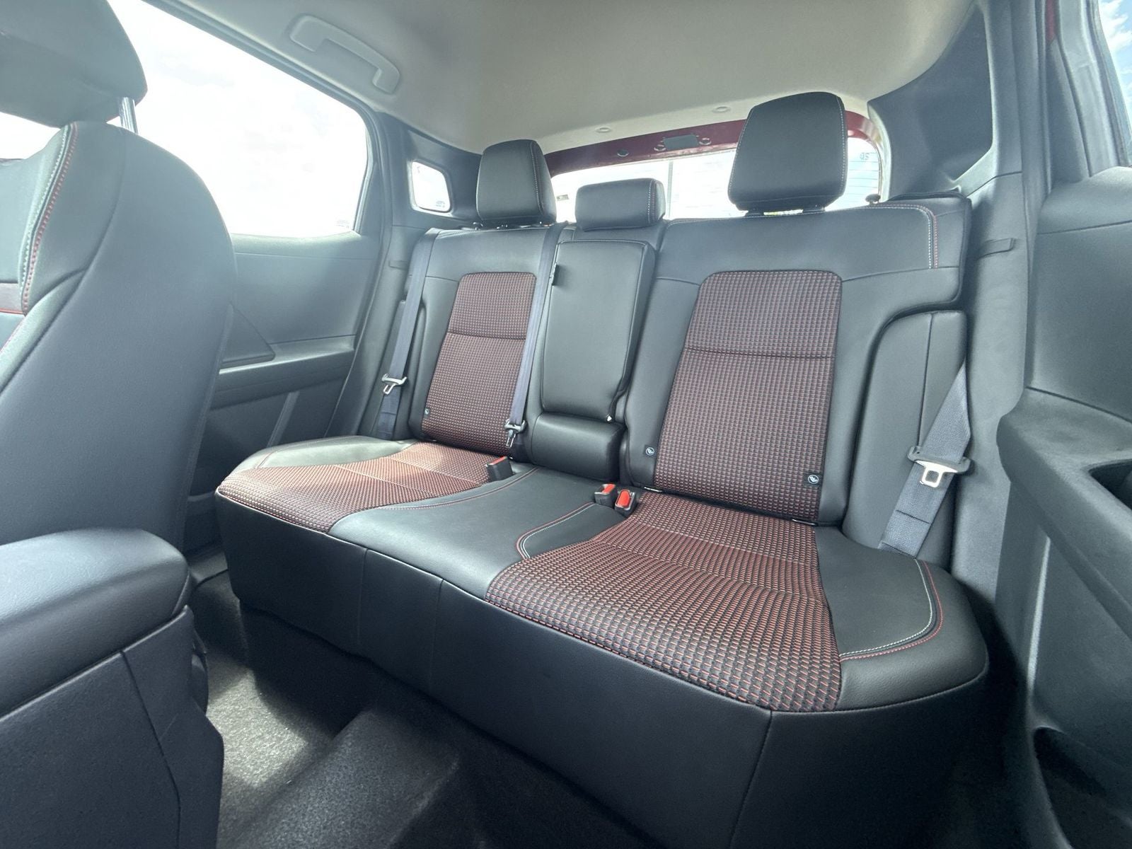 2026 Nissan Kicks SR AWD Cold Weather Package