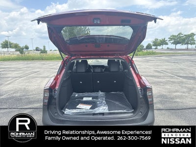 2026 Nissan Kicks SR AWD Cold Weather Package