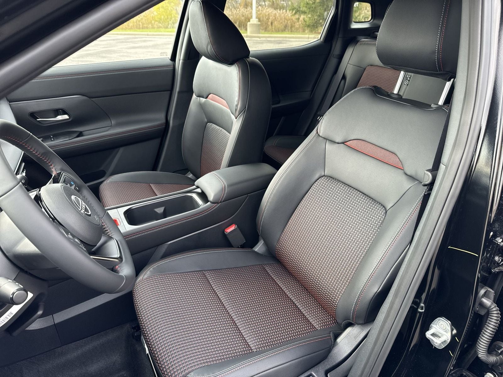 2026 Nissan Kicks SR AWD Cold Weather Package