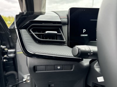 2026 Nissan Kicks SR AWD Cold Weather Package