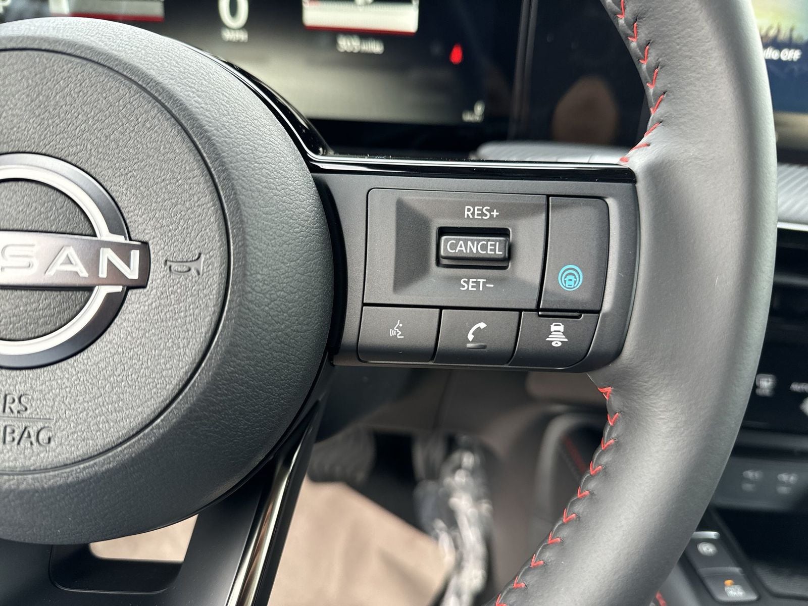 2026 Nissan Kicks SR AWD Cold Weather Package