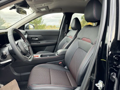 2026 Nissan Kicks SR AWD Cold Weather Package