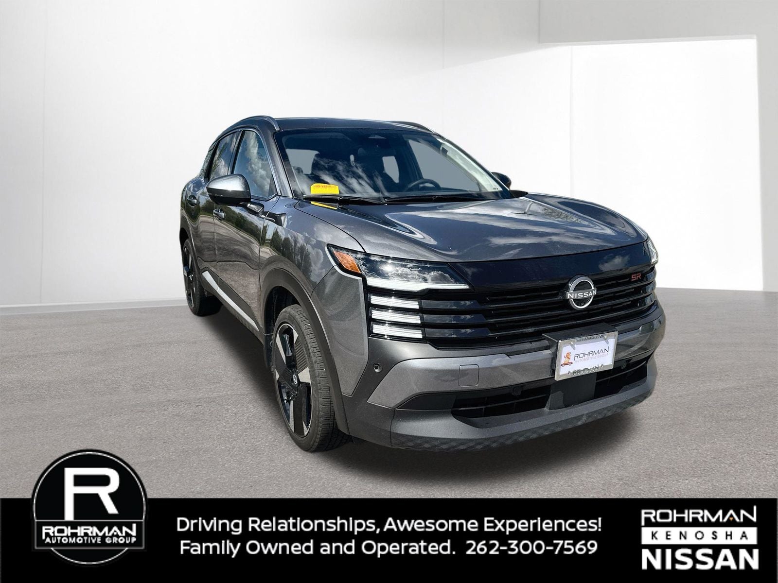 2025 Nissan Kicks SR