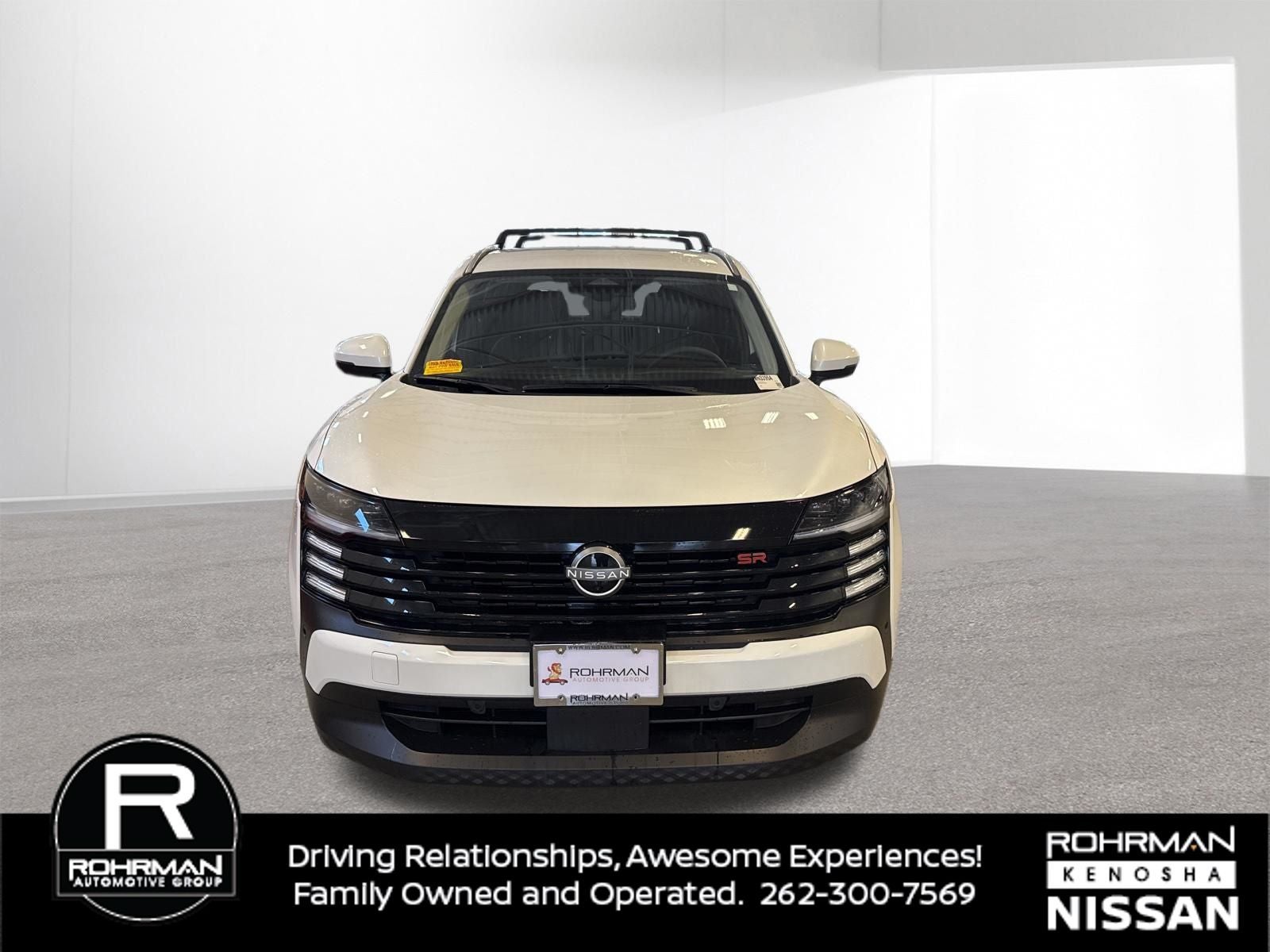 2025 Nissan Kicks 2.0 SR AWD's photo