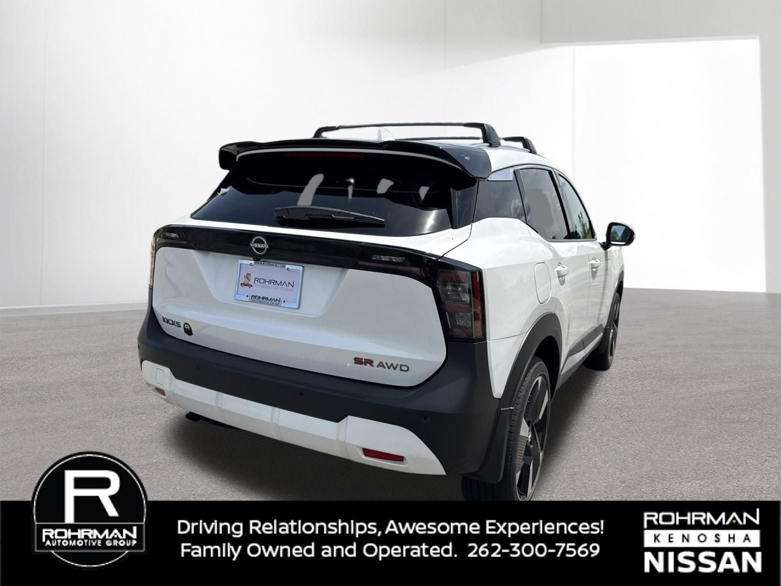 2025 Nissan Kicks SR