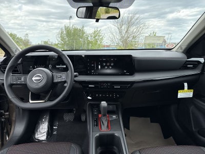 2026 Nissan Kicks SR AWD Cold Weather Package