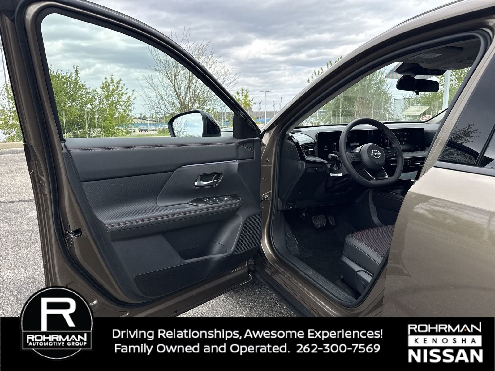 2026 Nissan Kicks SR AWD Cold Weather Package