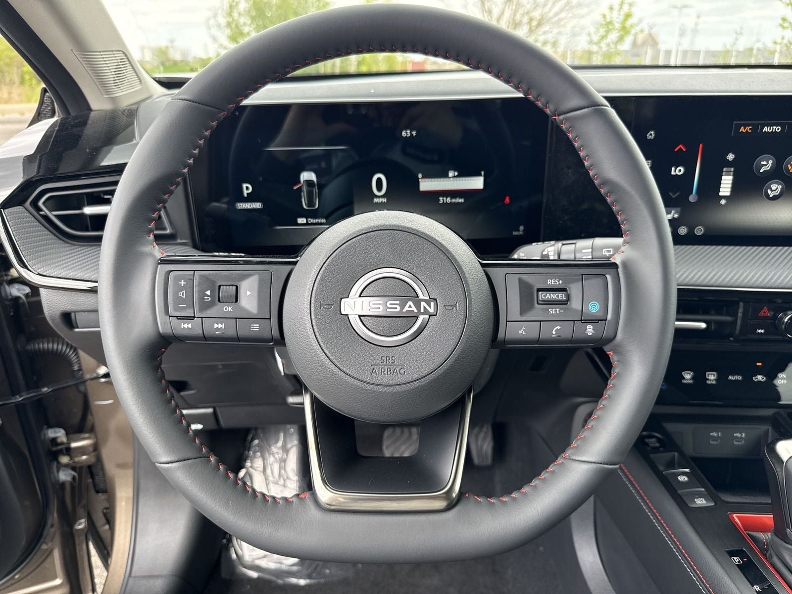 2026 Nissan Kicks SR AWD Cold Weather Package