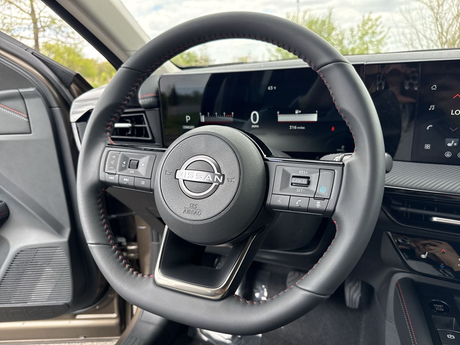 2026 Nissan Kicks SR AWD Cold Weather Package